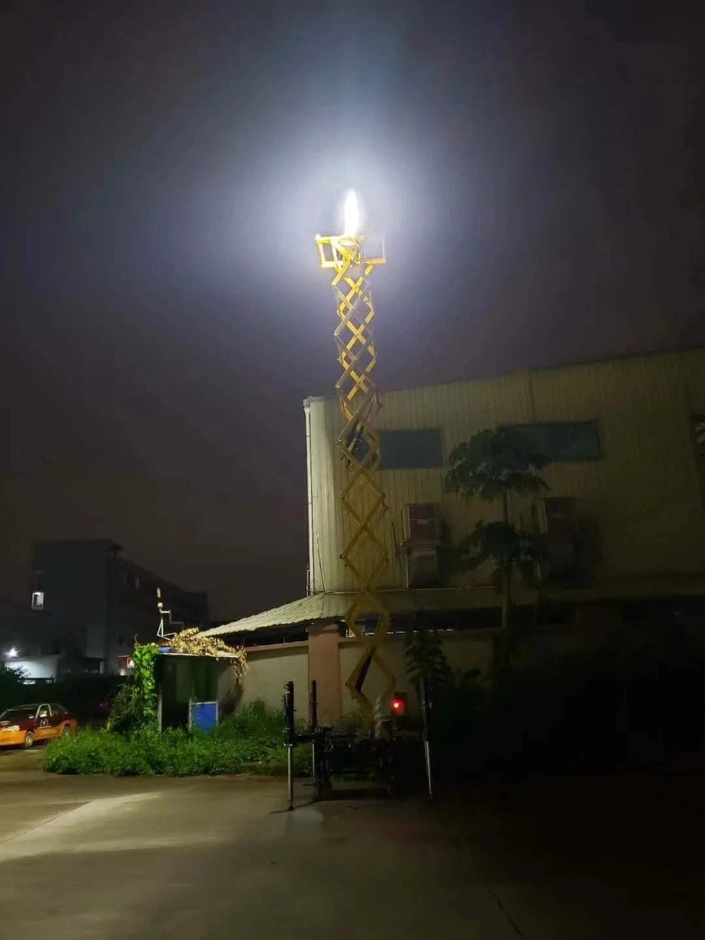 Folding Lighthouse Folding Type Light Tower Automatic Loading Lifting Rapid Deployment