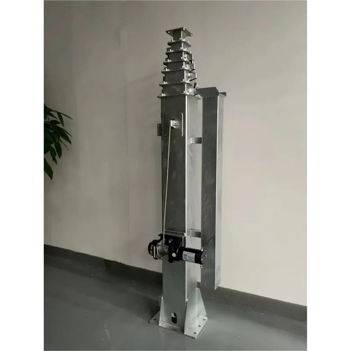 Hot-dip Galvanized Steel Telescopic Masts for Mobile Lighthouses CCTV Towers Power Applications Lightweight Lifters Outdoor Lighting Lifting Pole