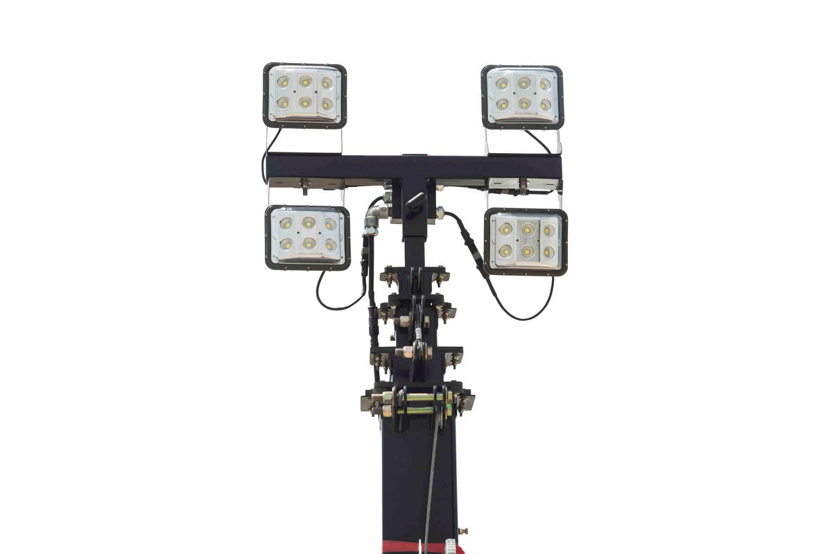 580W Solar Light Tower - 30' Light Tower - 7.5' Trailer - (4) 60W LED Lamps - 120V Battery Charger - Day/Night Sensor