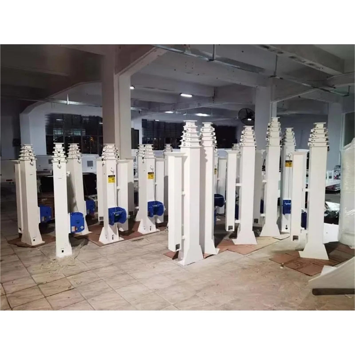 Hot-dip Galvanized Steel Telescopic Masts for Mobile Lighthouses CCTV Towers Power Applications Lightweight Lifters Outdoor Lighting Lifting Pole